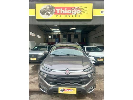 FIAT TORO 1.8 16V EVO FLEX FREEDOM AT6 FIAT TORO 1.8 16V EVO FLEX FREEDOM AT6